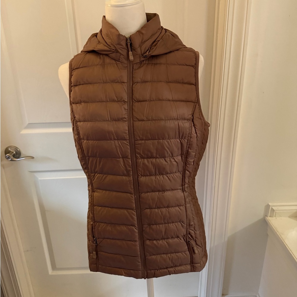 32 Degrees Women's Tan Puffer Vest